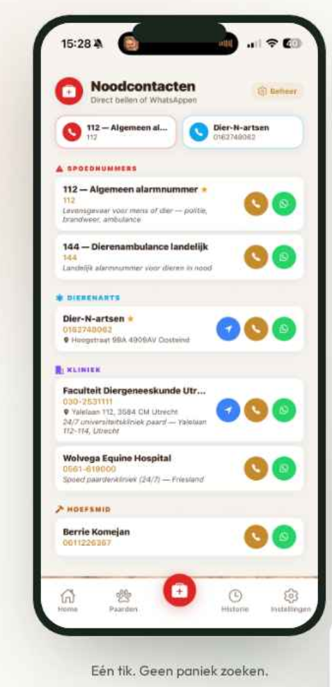 EquiSight noodcontacten scherm — direct bellen of WhatsAppen met dierenarts, kliniek en hoefsmid